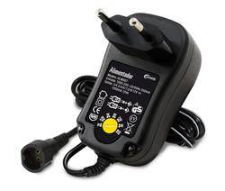 ALIMENTADOR ELECTRONICO UNIVERSAL NIMO  3V...12V  2250mA - INCLUYE 6 PUNTAS ADAPTADORES