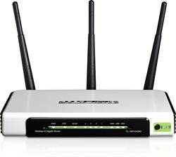ROUTER TP-LINK - 450mbps - 4 PTOS RJ45 10/100/1000 - WIRELESS N - USB HOST - OCASION