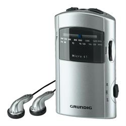 RADIO DE BOLSILLO FM / AM - GRUNDIG - TUNER ANALOGICO - ULTRA BASS - CON AURICULARES - PLATA