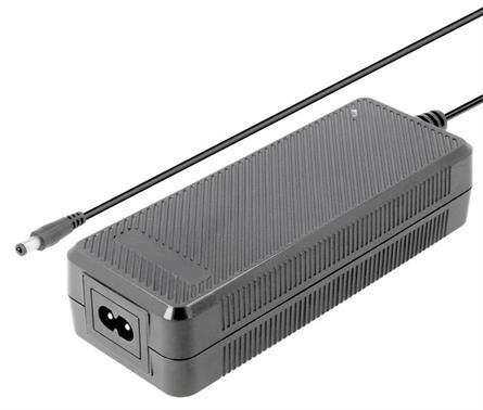 ALIMENTADOR ELECTRONICO ESTABILIZADO - ENTRADA 110-240VC - 19VCC - 5A - 90W - JACK 5,5x2,5mm